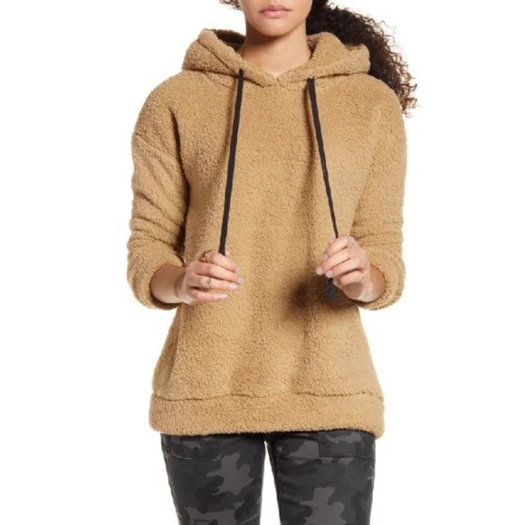 LOVE BY DESIGN Teddy Hoodie - Picture 1 of 6